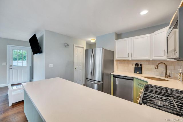 43 Comus Road, Rocky Point, NY 11778