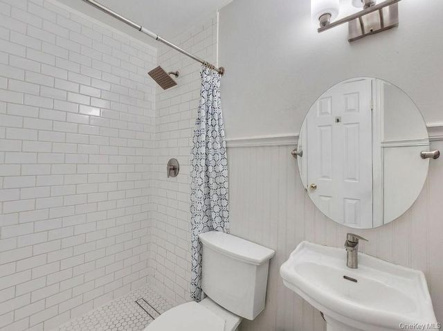 43 Comus Road, Rocky Point, NY 11778