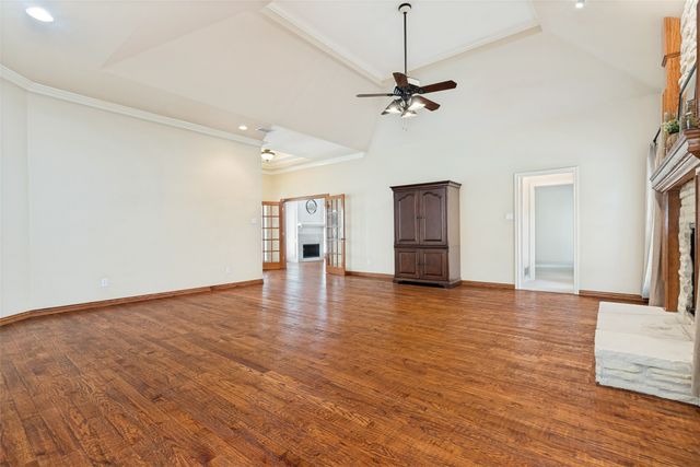 1105 Hills Creek Drive, Mckinney, TX 75072