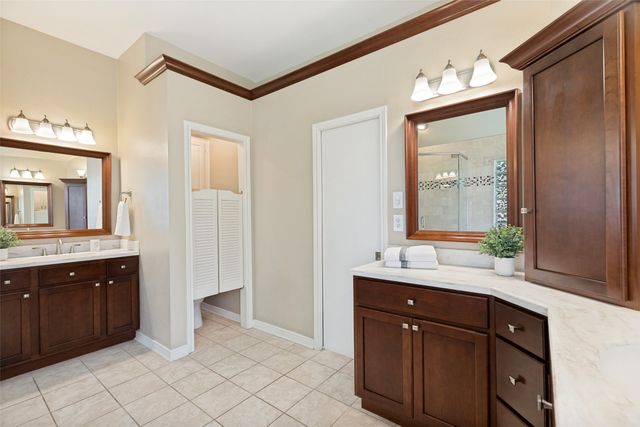 1105 Hills Creek Drive, Mckinney, TX 75072