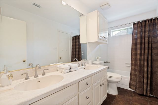 1105 Hills Creek Drive, Mckinney, TX 75072