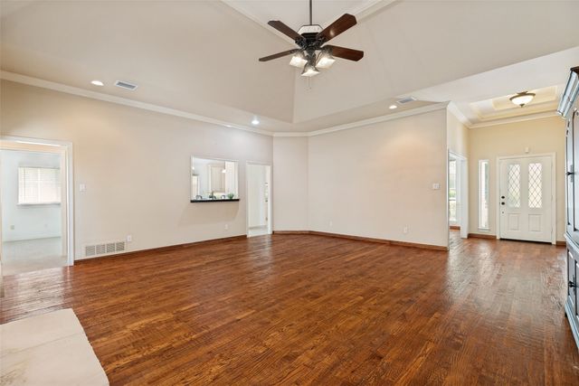 1105 Hills Creek Drive, Mckinney, TX 75072