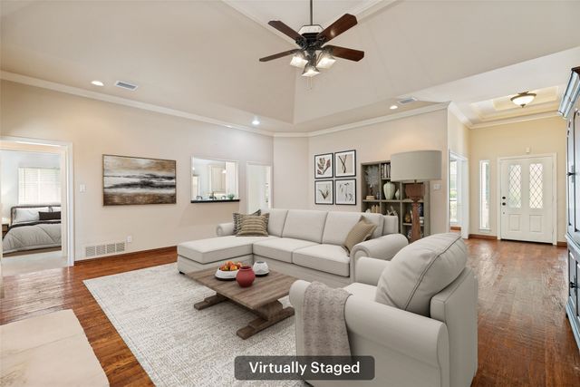 1105 Hills Creek Drive, Mckinney, TX 75072