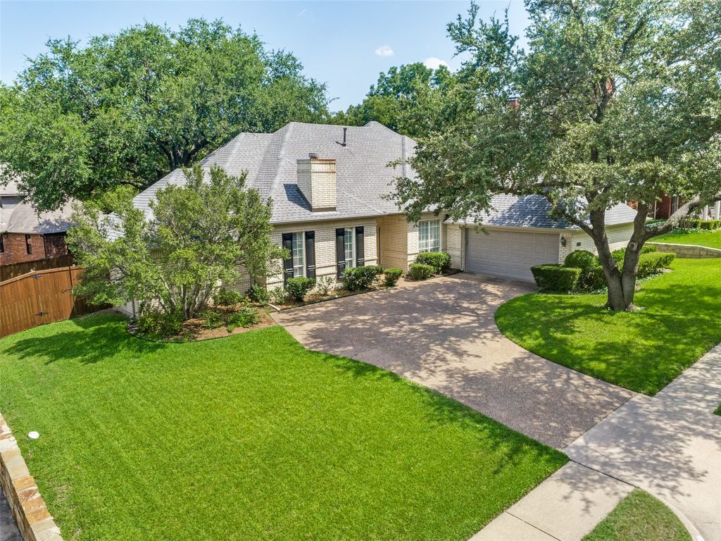 1105 Hills Creek Drive, Mckinney, TX 75072