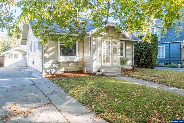 370 23rd St SE, Salem, OR 97301