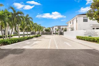 11714 SW 106th Ter, Miami, FL 33186