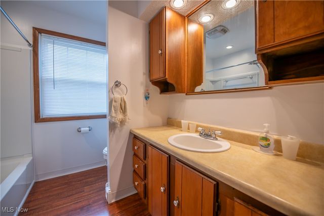 7180 Woodell Avenue NE, Canton, OH 44721