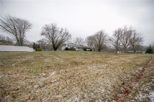 7180 Woodell Avenue NE, Canton, OH 44721