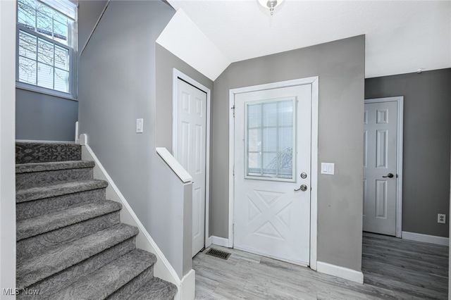 7121 W Cross Creek Trail, Brecksville, OH 44141