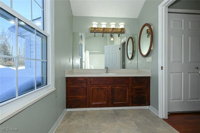 7121 W Cross Creek Trail, Brecksville, OH 44141