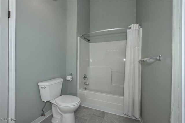 7121 W Cross Creek Trail, Brecksville, OH 44141