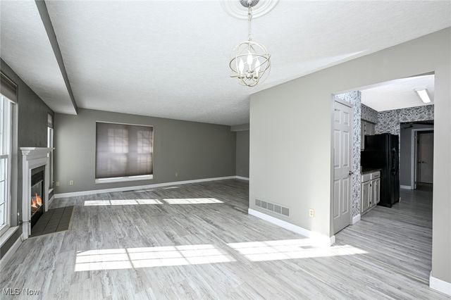 7121 W Cross Creek Trail, Brecksville, OH 44141