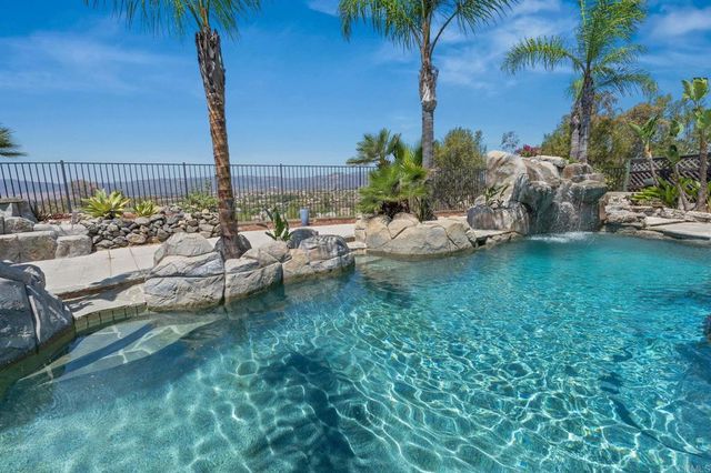 39912 Hillsboro Circle, Murrieta, CA 92562