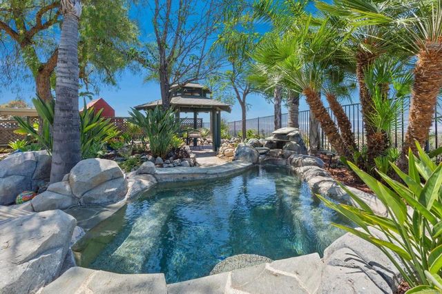 39912 Hillsboro Circle, Murrieta, CA 92562