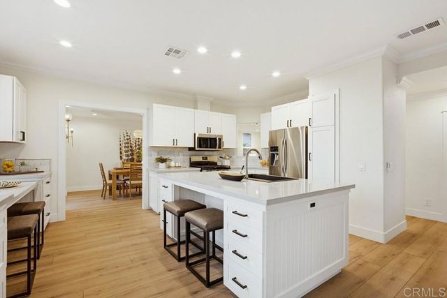 39912 Hillsboro Circle, Murrieta, CA 92562