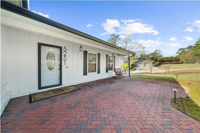 5251 Raintree Trail, Oakwood, GA 30566