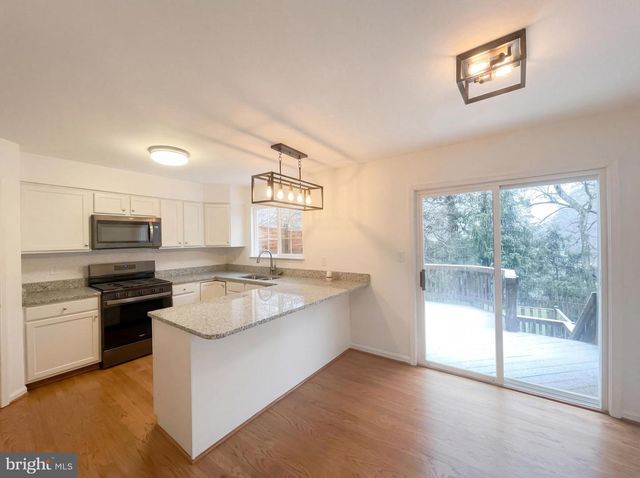 9228 KRISTY DR, Manassas Park, VA 20111