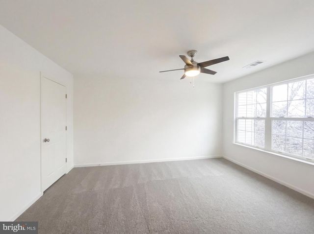 9228 KRISTY DR, Manassas Park, VA 20111