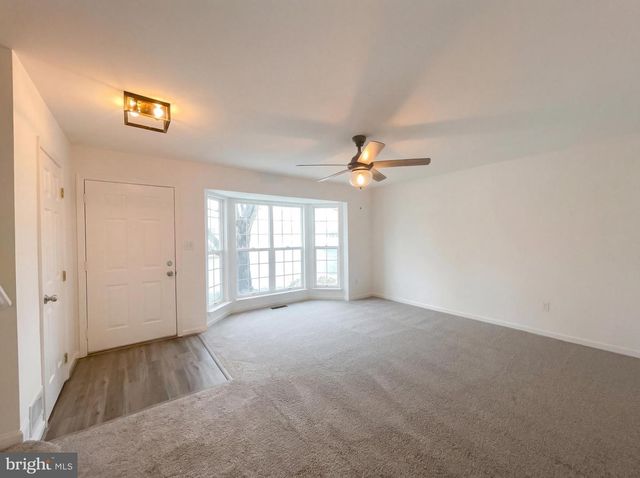 9228 KRISTY DR, Manassas Park, VA 20111