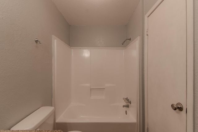 100 Uhland RD 1, San Marcos, TX 78666