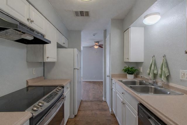 100 Uhland RD 1, San Marcos, TX 78666