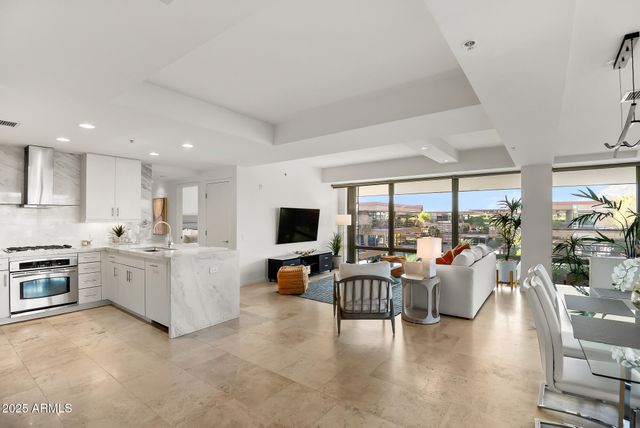 7151 E RANCHO VISTA Drive 7004, Scottsdale, AZ 85251