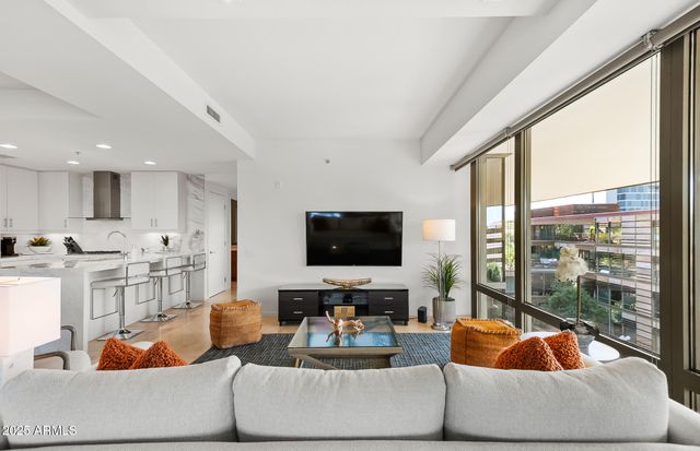 7151 E RANCHO VISTA Drive 7004, Scottsdale, AZ 85251