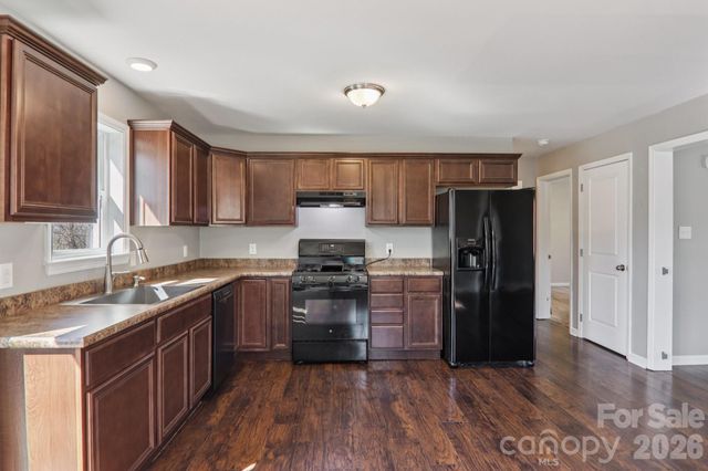 751 Hutch Mountain Road, Fletcher, NC 28732