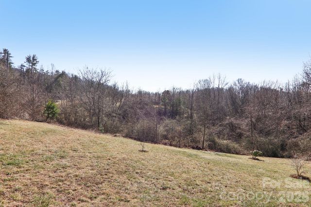 751 Hutch Mountain Road, Fletcher, NC 28732
