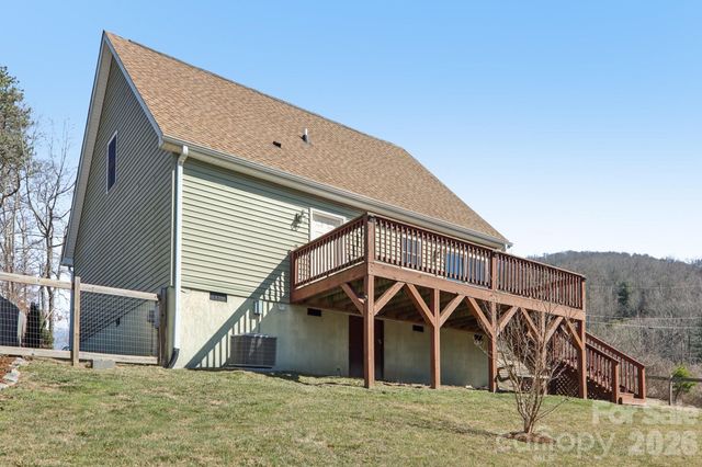 751 Hutch Mountain Road, Fletcher, NC 28732