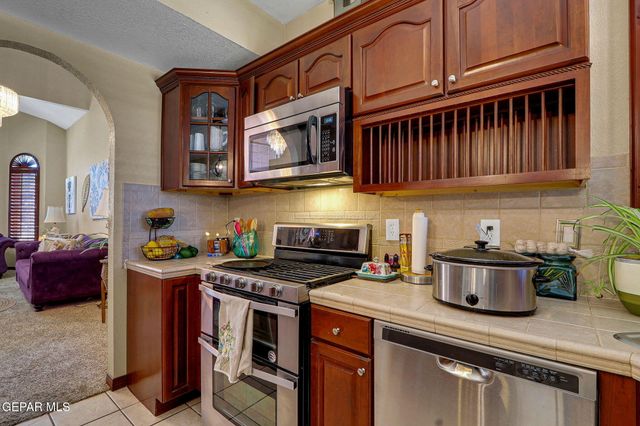 12541 SETTING SUN Drive, El Paso, TX 79938