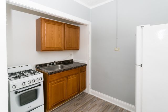 4735 N Beacon Street 315, Chicago, IL 60640
