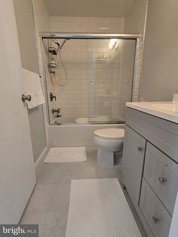 27 HUBER CT, Hightstown, NJ 08520