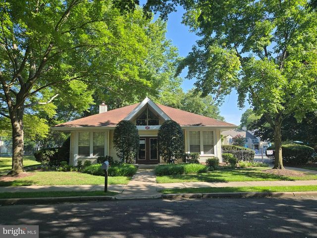 27 HUBER CT, Hightstown, NJ 08520
