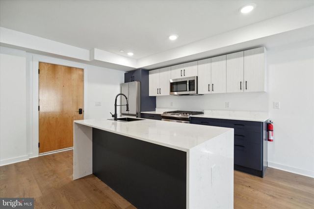 1951 POINT BREEZE AVE, Philadelphia, PA 19145