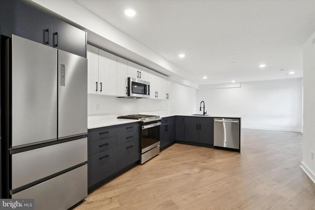 1951 POINT BREEZE AVE, Philadelphia, PA 19145