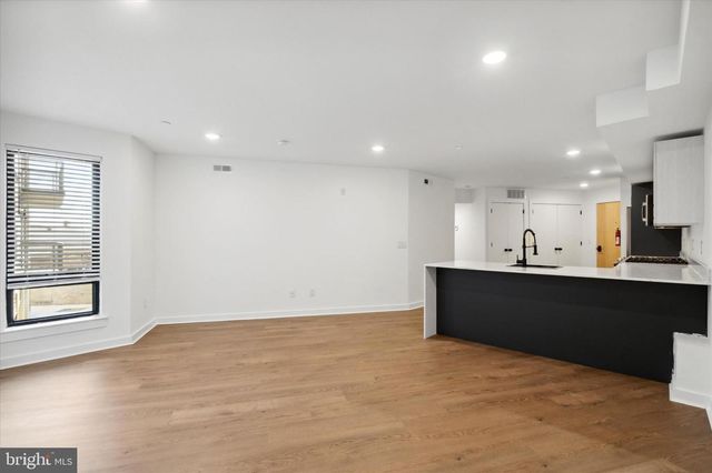 1951 POINT BREEZE AVE, Philadelphia, PA 19145