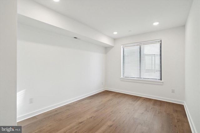 1951 POINT BREEZE AVE, Philadelphia, PA 19145