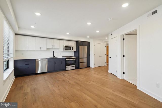 1951 POINT BREEZE AVE, Philadelphia, PA 19145
