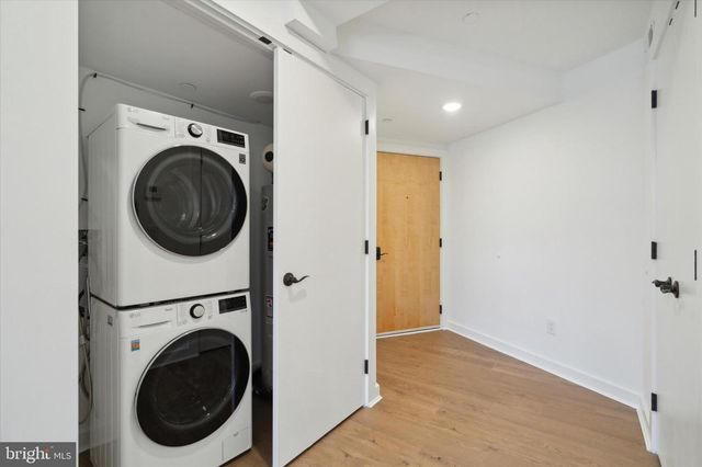 1951 POINT BREEZE AVE, Philadelphia, PA 19145