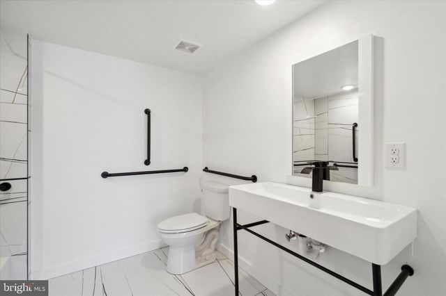 1951 POINT BREEZE AVE, Philadelphia, PA 19145
