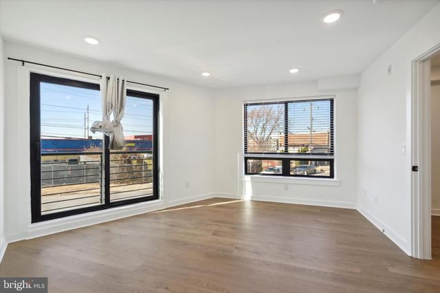 1951 POINT BREEZE AVE, Philadelphia, PA 19145