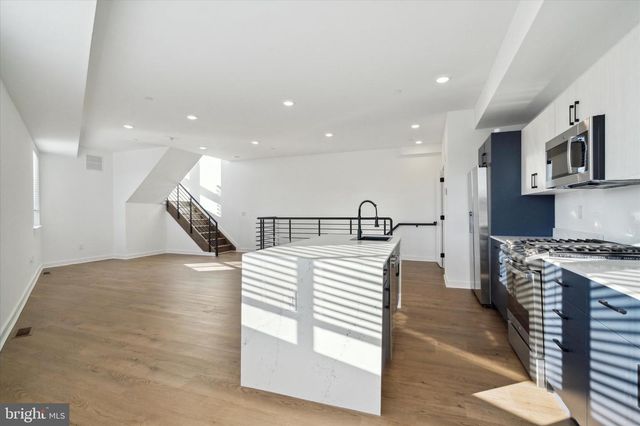1951 POINT BREEZE AVE, Philadelphia, PA 19145