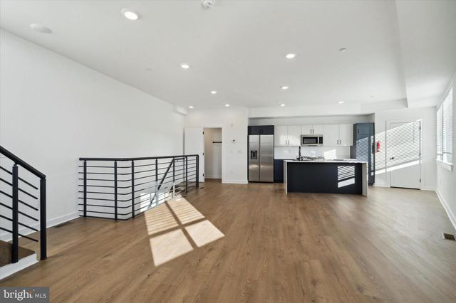 1951 POINT BREEZE AVE, Philadelphia, PA 19145