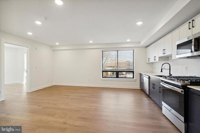 1951 POINT BREEZE AVE, Philadelphia, PA 19145