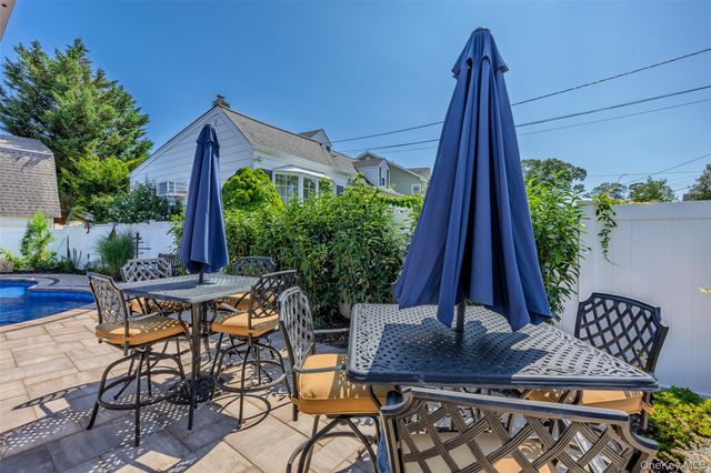 241 Houston Street, Lindenhurst, NY 11757
