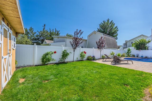 241 Houston Street, Lindenhurst, NY 11757