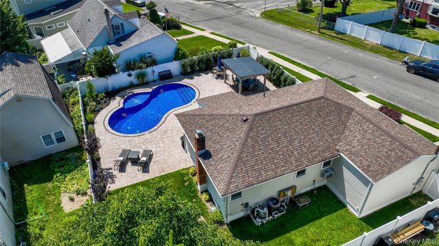 241 Houston Street, Lindenhurst, NY 11757