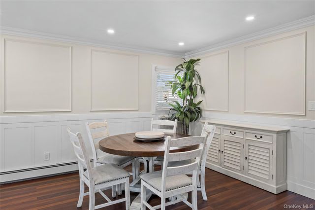 241 Houston Street, Lindenhurst, NY 11757