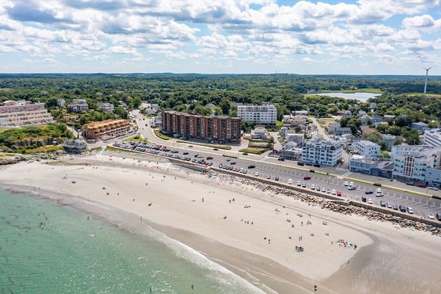 1 Longbeach Ave 202, Hull, MA 02045